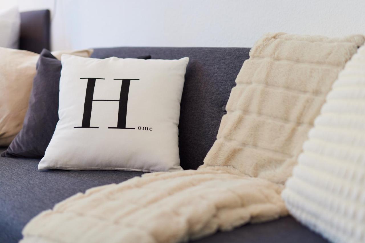 DELUXE APARTMENT 3 - zentral, Parkplatz, NETFLIX Bad Oeynhausen Buitenkant foto
