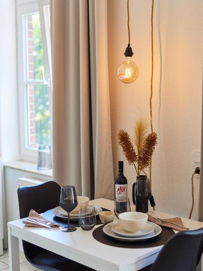 DELUXE APARTMENT 3 - zentral, Parkplatz, NETFLIX Bad Oeynhausen Buitenkant foto
