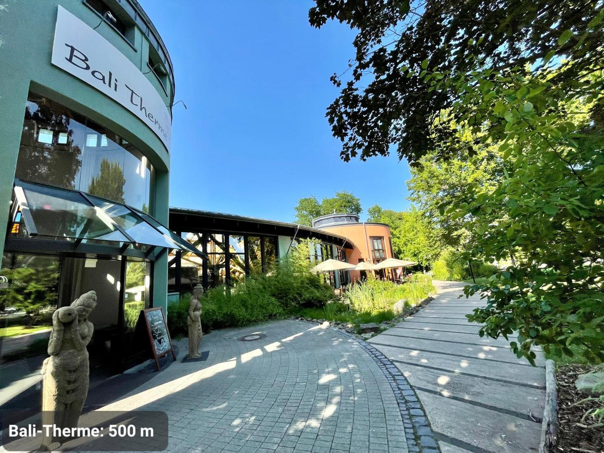 DELUXE APARTMENT 3 - zentral, Parkplatz, NETFLIX Bad Oeynhausen Buitenkant foto